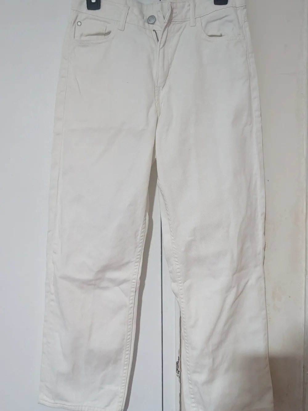 H&M White Loose Straight-Leg Jeans